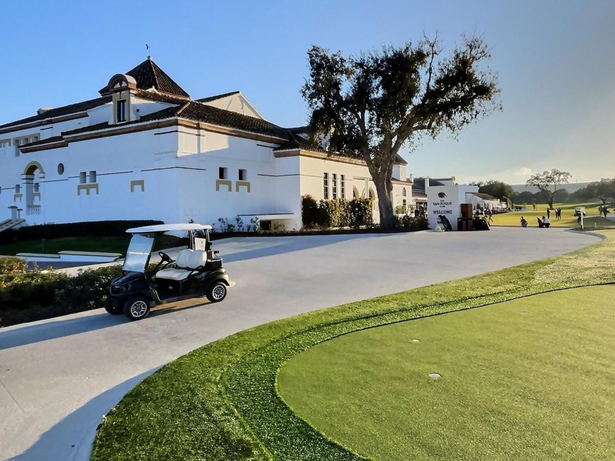 Ferienhaus Golf Club, Step Into Elegance With 3-bedroom Luxury Modern Townhouse Close To Sotogrande San Roque (Andalucia)