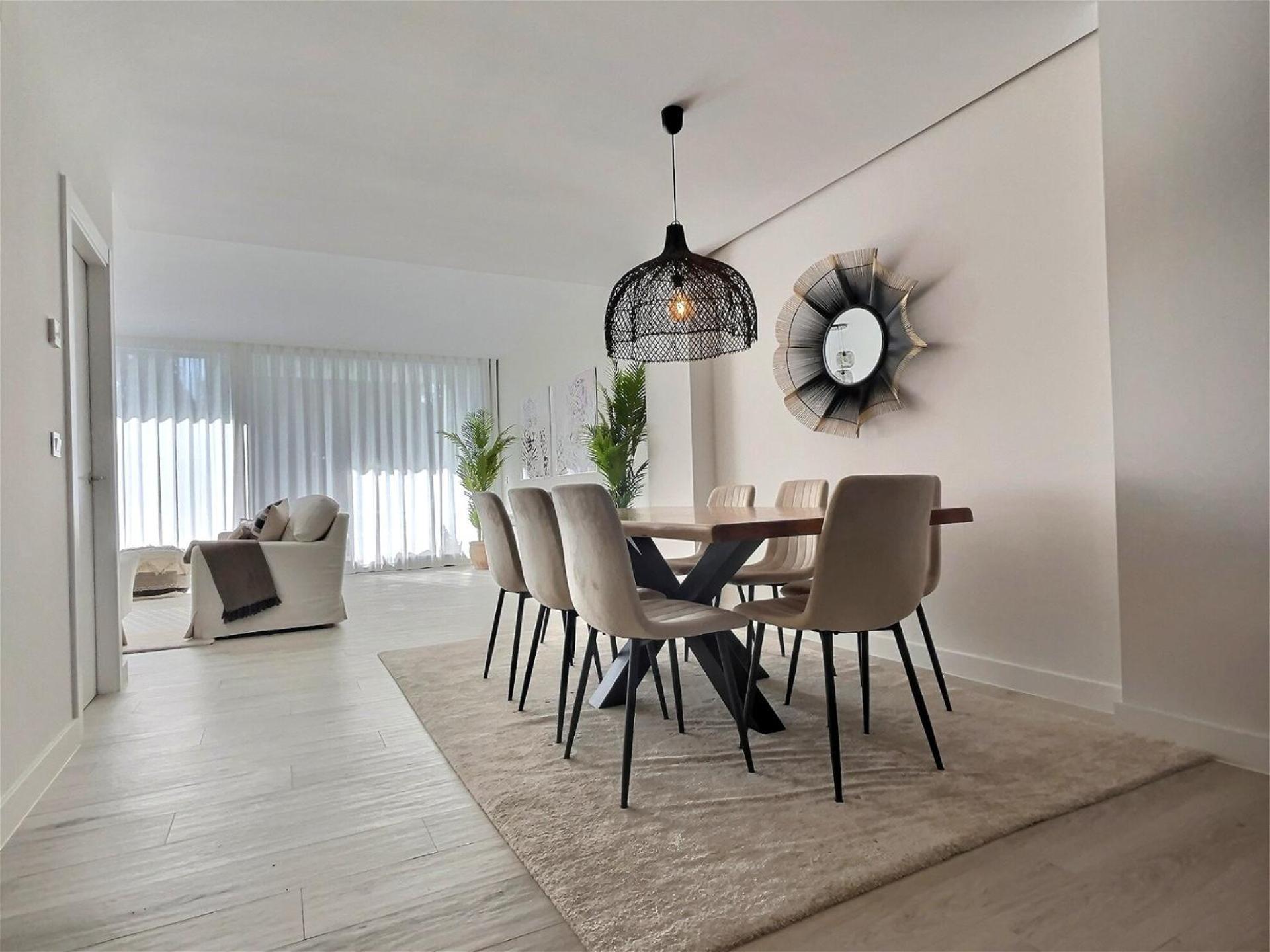 Golf Club, Step Into Elegance With 3-bedroom Luxury Modern Townhouse Close To Sotogrande Ferienhaus