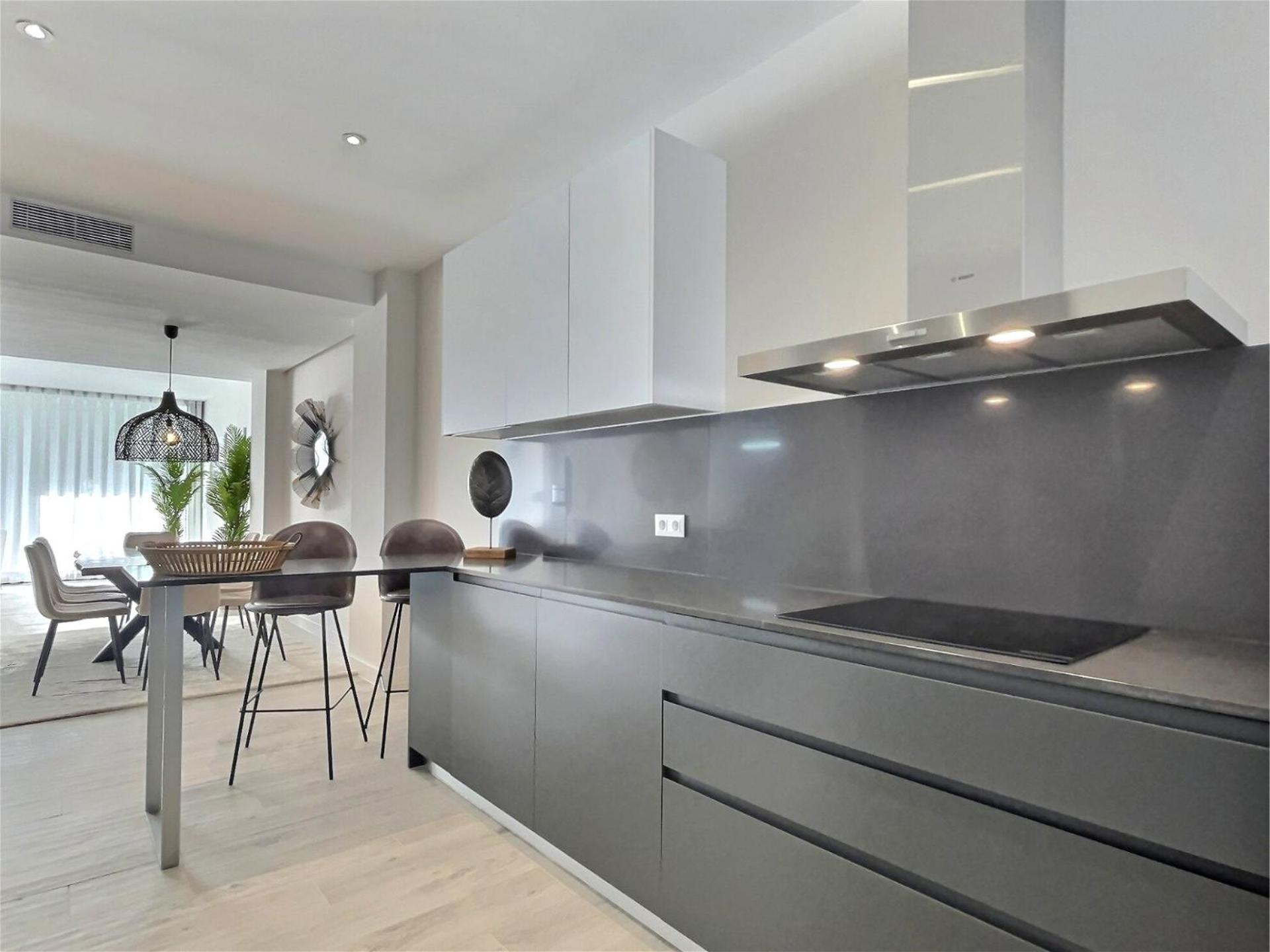 Ferienhaus Golf Club, Step Into Elegance With 3-bedroom Luxury Modern Townhouse Close To Sotogrande
